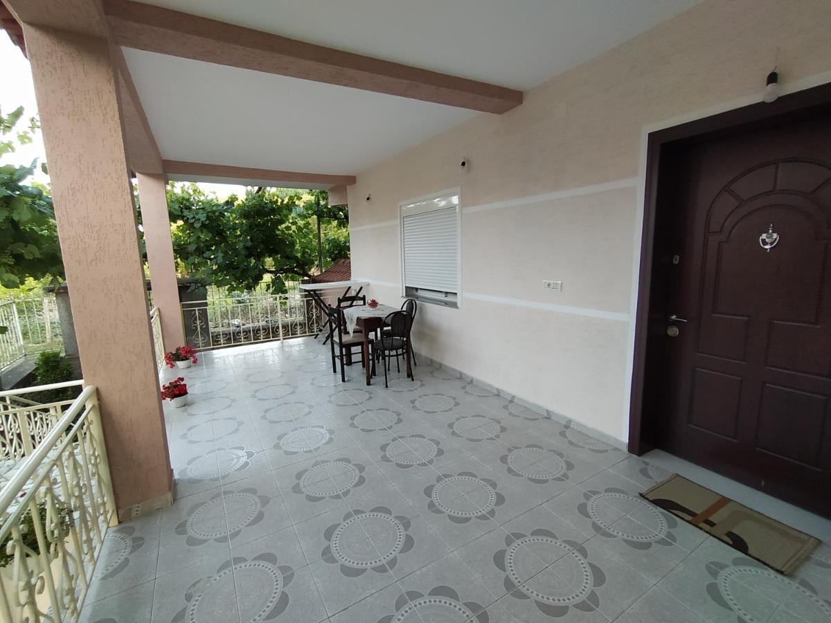 Privat overnatting Eljos House Përmet